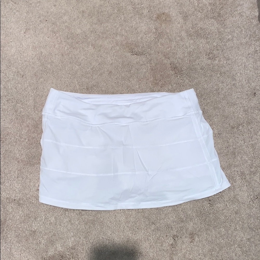 Lulu lemon white tennis skirt